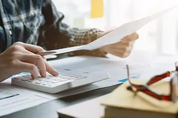 与影子的含义有关